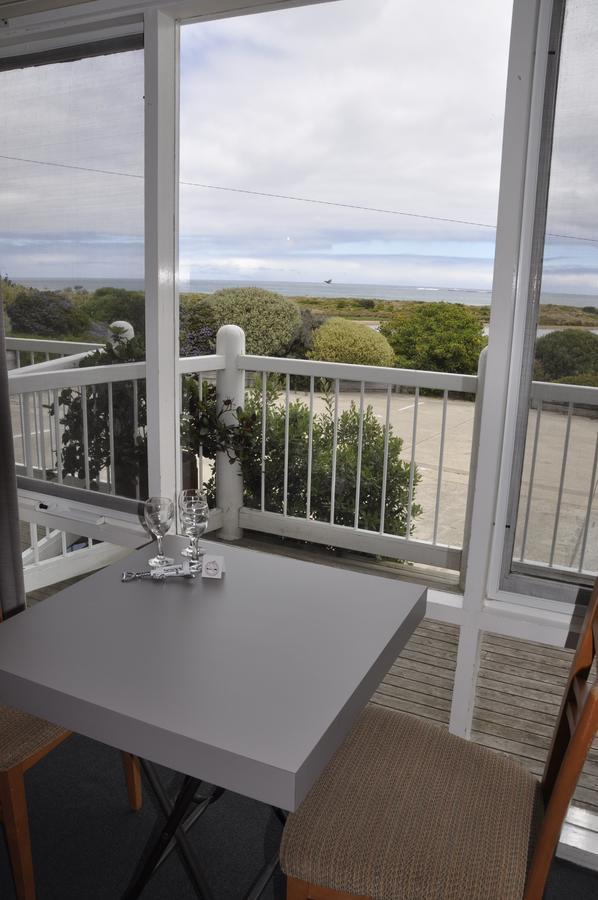 אפולו ביי A Great Ocean View Motel מראה חיצוני תמונה